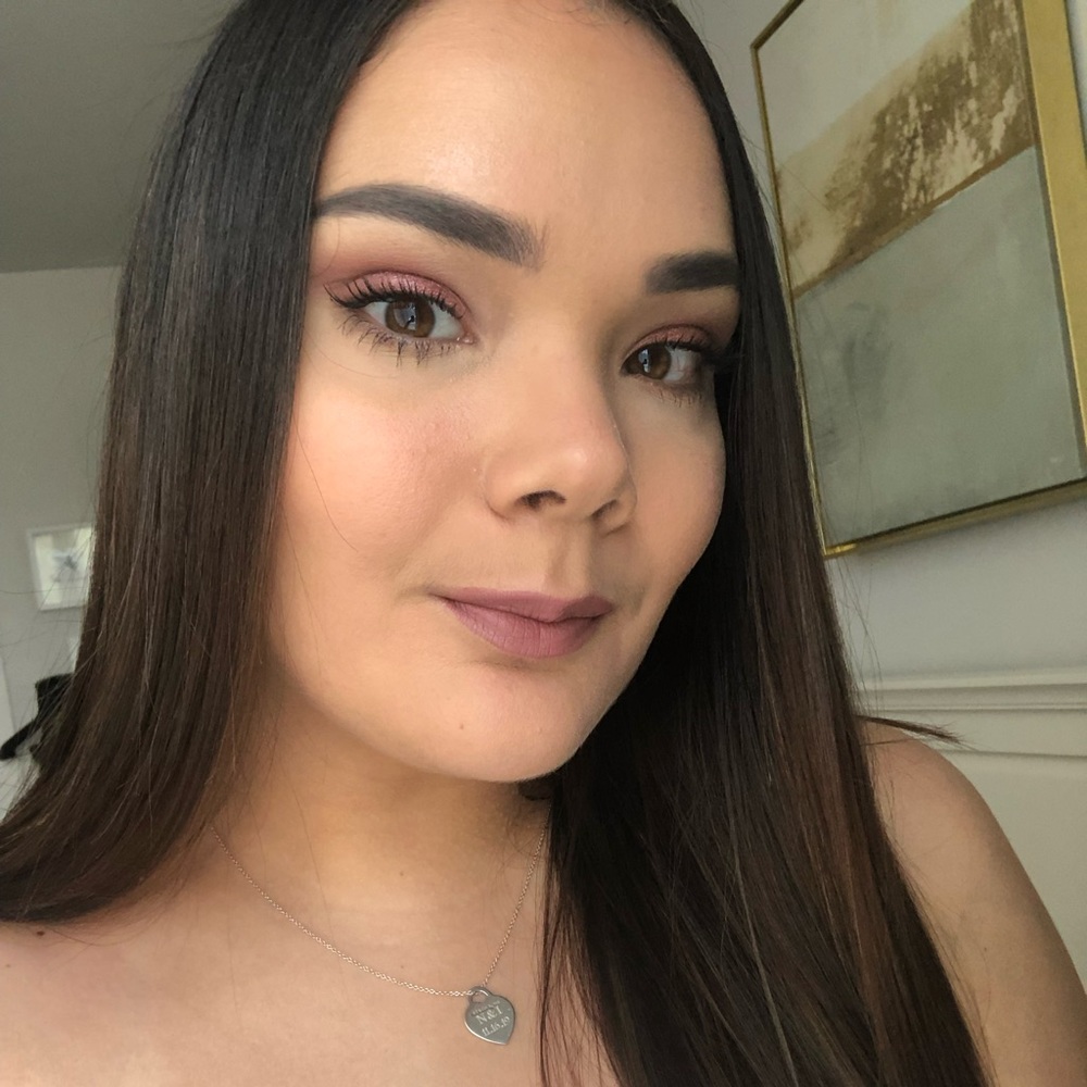 Meet your Posher, Nicole